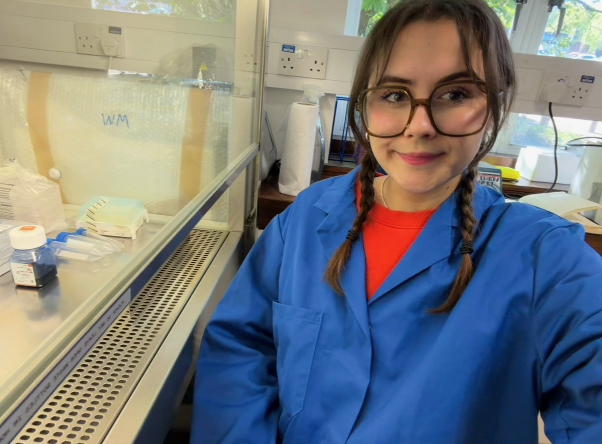 Anoushka in a molecular biology laboratory